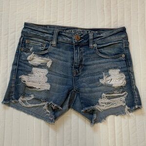 American Eagle Next Level Stretch Distressed Denim Shorts Lace Pockets Size 4